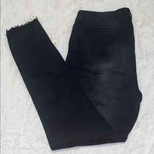 Mid rise skinny black jeans 👖